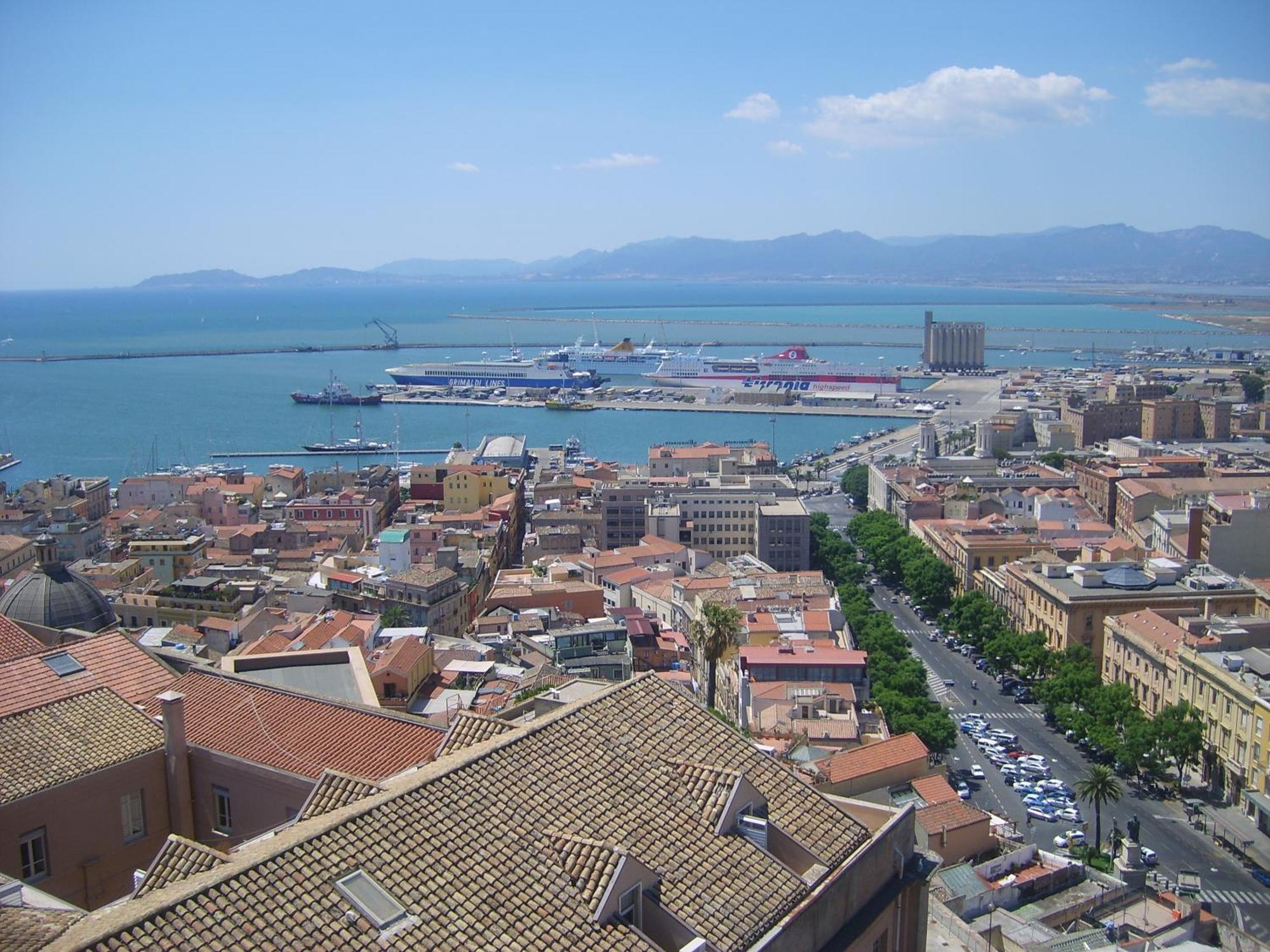 Apartamento La Casa Di Cry Cagliari Exterior foto